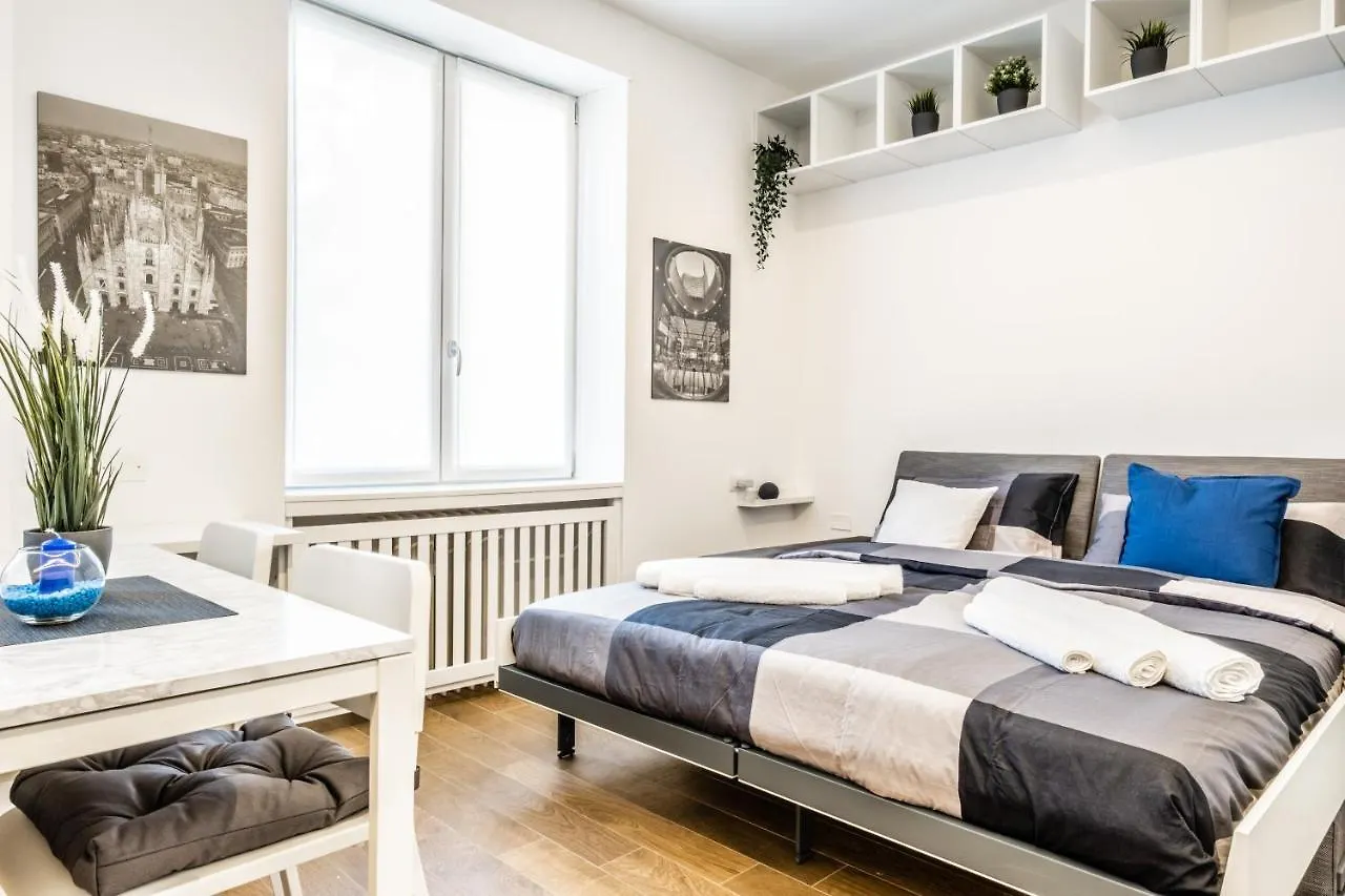 City Life House-Blue San Siro & Duomo Apartment Milan